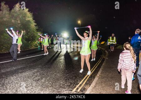 Nächtlicher Karneval in Budleigh Salterton. Stockfoto