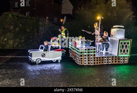 Nächtlicher Karneval in Budleigh Salterton. Stockfoto