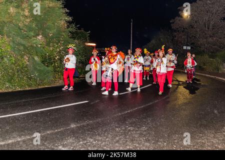 Nächtlicher Karneval in Budleigh Salterton. Stockfoto