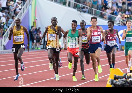 Oscar Chelimo, Joshua Cheptegei, Selemon Barega und Grant Fisher, die bei den 5000m Läufen der Männer bei den Leichtathletik-Weltmeisterschaften, Hayward Fiel, gegeneinander antreten Stockfoto