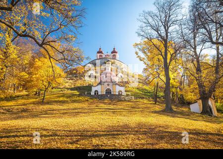 Calvary Banska Stiavnica in einer Herbstsaison, Slowakei, Europa. Stockfoto