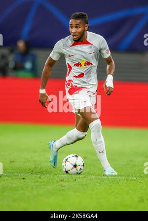 Leipzig, Deutschland. 05. Oktober 2022. Fußball: Champions League, Gruppenphase, Gruppe F, Matchday 3, RB Leipzig - Celtic. Leipzig-Spieler Christopher Nkunku am Ball. Quelle: Jan Woitas/dpa/Alamy Live News Stockfoto