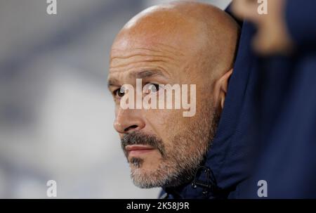 Fiorentia Cheftrainer Vincenzo Italiano während des UEFA Europa Conference League-Spiels im Tynecastle Park, Edinburgh. Bilddatum: Donnerstag, 6. Oktober 2022. Stockfoto