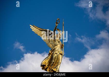 Berlin, Deutschland 28. Juni 2022, Viktoria auf der Siegessäule in Berlin Stockfoto