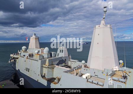 USS Arlington, Visby Port, Gotland, Schweden Stockfoto