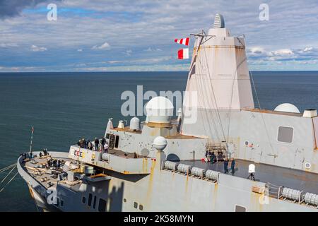 USS Arlington, Visby Port, Gotland, Schweden Stockfoto