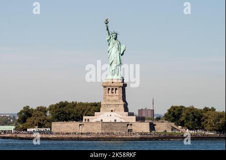 New York, Usa. 06. Oktober 2022. Die Freiheitsstatue auf Liberty Island. Kredit: SOPA Images Limited/Alamy Live Nachrichten Stockfoto
