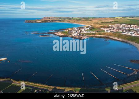 Portballintrae , Nordirland vom Himmel. Stockfoto