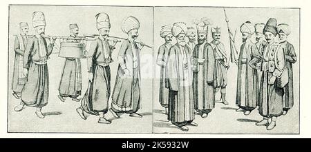 Dieses Bild aus dem Jahr 1910 zeigt die Kleidung von Janissaries. Die Bildunterschrift für dieses Bild von 1910 lautet: „Janissaries“. Janissary, auch geschrieben Janizary, türkischer Yeniçeri („Neuer Soldat“ oder „Neue Truppe“), war vom Ende des 14.. Jahrhunderts bis 1826 Mitglied eines Elitekorps in der ständigen Armee des Osmanischen Reiches. Die Janissaries, die im 15.. Und 16.. Jahrhundert für ihre militärische Stärke hoch geachtet wurden, wurden zu einer mächtigen politischen Kraft innerhalb des osmanischen Staates. In Friedenszeiten waren sie daran gewöhnt, Grenzstädte zu bewachen und die Hauptstadt Istanbul zu überwachen. Sie bildeten die erste Moderne Stockfoto