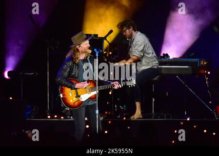 Redondo Beach, Kalifornien 16. September 2022 - The Lumineers treten auf der Bühne der Beachlife Ranch auf, Credit - Ken Howard/Alamy Stockfoto