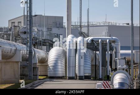 03.08.2022, Deutschland, Nordrhein-Westfalen, Werne - Kompressorstadion und Pumpstation für Erdgas. Open Grid Europe, Bahnhof Werne. Die OGE Stockfoto