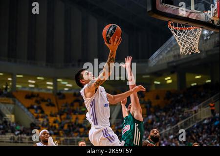 Gabriel Deck von Real Madrid in Aktion während des Euroleague Basketball-Spiels von Turkish Airlines zwischen Panathinaikos Athens BC und Real Madrid bei OAKA Stockfoto