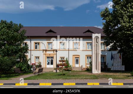 Novaci, Kreis Gorj, Rumänien – 24. Juli 2022: Stadtkrankenhaus Novaci, Gorj, Rumänien Stockfoto