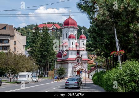 Die Heilige Dreifaltigkeit (Sf. Treime ) Kirche am 11. Juli 2021 in Petrosani, Rumänien. Stockfoto