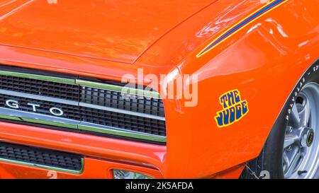 GROSSE POINTE SHORES, MI/USA - 19. JUNI 2016: Ein Pontiac GTO Judge-Wagen 1969, EyesOn Design Car Show, Edsel & Eleanor Ford House, nahe Detroit, Michigan. Stockfoto