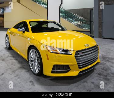 WASHINGTON, DC/USA - 21. JANUAR 2016: Audi TTS Car, Washington, D.C. Auto Show (WAS). Stockfoto