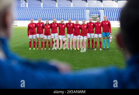 Poprad, Slowakei, 5.. Oktober 2022. Das dänische Team ist beim UEFA Women's U19 Euro 2023 Qualifying Match zwischen der Slowakei und Dänemark im National Training Center in Poprad, Slowakei, vertreten. 5. Oktober 2022. Kredit: Nikola Krstic/Alamy Stockfoto