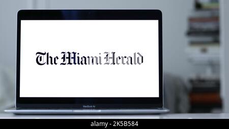 Das Logo des Miami Herald, einer amerikanischen Tageszeitung, wird auf einem Laptop-Bildschirm angezeigt Stockfoto