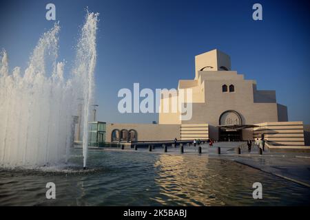 Museum für islamische Kunst, gilt als bedeutenstes Museum für islamische Kunst in Arabien, Wahrzeichen der Stadt Doha, Katar, Katar Stockfoto