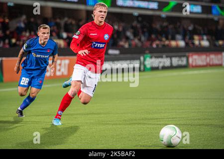 Silkeborg, Dänemark. 06. Oktober 2022. Soren Tengstedt (10) aus Silkeborg, WENN er während des UEFA Europa Conference League-Spiels zwischen Silkeborg IF und FCSB im JYSK Park in Silkeborg gesehen wurde. (Foto: Gonzales Photo/Alamy Live News Stockfoto