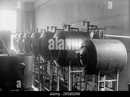 Army, U.S. Army Medical School; Typhus-Impfstoff, 1917. Stockfoto