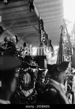 Statue des Commodore John Barry enthüllt, Washington DC, 16. Mai 1914. US-Präsident Woodrow Wilson und Sekretär Josephus Daniels. Stockfoto