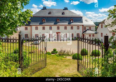 Schlosshaus in Kronenburg bei Dahlem, Eifel, Nordrhein-Westfalen, Deutschland Stockfoto