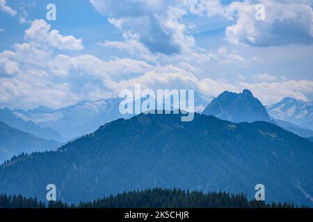 Österreich, Tirol, Kufsteinerland, Ellmau, hohe Tauern mit Großvenediger und Rettenstein, Blick von Hartkaiser Stockfoto