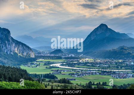 Österreich, Tirol, Unterinntal, Ebbs, Buchberg, Inntal mit Kufstein gegen Pendling Stockfoto