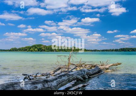 Deutschland, Bayern, Kreis Starnberg, Bachern am Wörthsee, Blick auf die Mausinsel Stockfoto