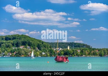 Deutschland, Bayern, Kreis Starnberg, Wörthsee, Kreis Walchstadt, Blick auf Steinebach Stockfoto