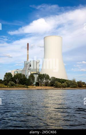 Duisburg, Nordrhein-Westfalen, Deutschland - STEAG Steinkohlekraftwerk Walsum am Rhein mit geringem Wasserverbrauch. Stockfoto