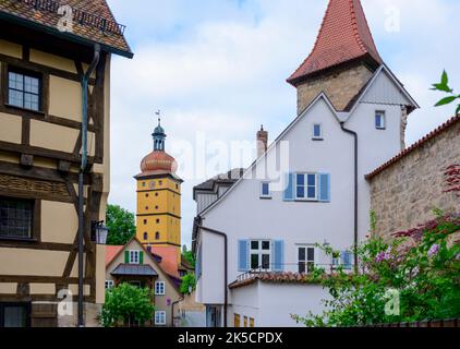 Deutschland, Bayern, Dinkelsbühl, Blick auf das Segringer Tor. Stockfoto