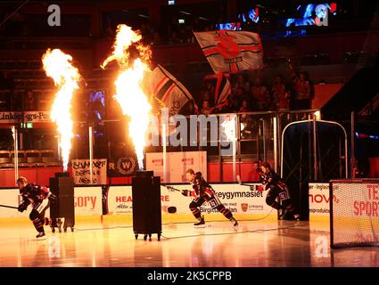 Linköping HC gegen Örebro HC, Schwedische Eishockeyliga, in der Saab Arena, Linköping, Schweden. Im Bild: Nr. 7 Magnus Johansson. Stockfoto