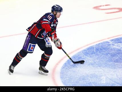 Linköping HC gegen HV71, Schwedische Eishockeyliga, in der Saab Arena, Linköping, Schweden. Im Bild: Nr. 19 Petter Hansson, Linköping HC. Stockfoto