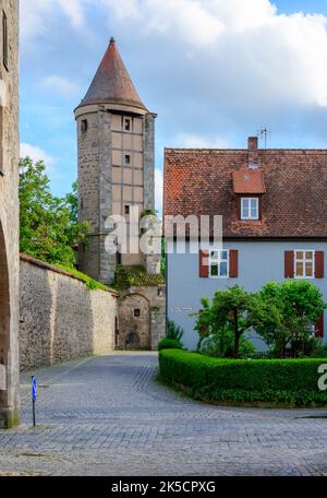 Deutschland, Bayern, Dinkelsbühl, der Salwartenturm an der Stadtmauer. Stockfoto