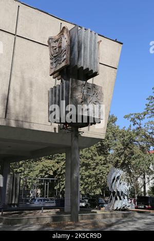 National Museum of Fine Arts (alias Gapar Aytiev Museum of Applied Art), Abdrahmanov Street, Bishkek, Bishkek City Region, Kirgisistan, Zentralasien Stockfoto