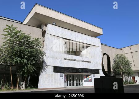 National Museum of Fine Arts (alias Gapar Aytiev Museum of Applied Art), Abdrahmanov Street, Bishkek, Bishkek City Region, Kirgisistan, Zentralasien Stockfoto