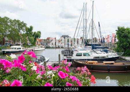 Niederlande, Enkhuizen, Altstadt, Oude Haven, Hafen Stockfoto