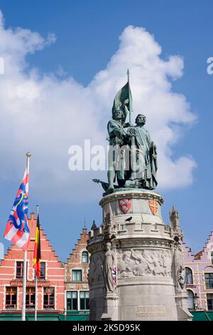 Denkmal von Jan Breydel und Pieter de Coninck, Grote Markt, Brügge, Westflandern, Flandern, Belgien Stockfoto