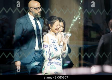 Jennie Kim nimmt an der Chanel Womenswear Frühjahr/Sommer 2023 Show PARIS FASHION WEEK - OKTOBER 4 2022 Teil Stockfoto