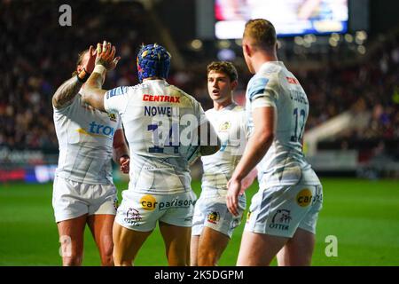 Jack Nowell von Exeter Chiefs erzielt den ersten Versuch der Chiefs gegen die Bären während des Gallagher Premiership Rugby-Spiels zwischen Bristol Rugby und Exeter Chiefs am Ashton Gate, Bristol, England am 7. Oktober 2022. Foto von Scott Boulton. Nur zur redaktionellen Verwendung, Lizenz für kommerzielle Nutzung erforderlich. Keine Verwendung bei Wetten, Spielen oder Veröffentlichungen einzelner Clubs/Vereine/Spieler. Kredit: UK Sports Pics Ltd/Alamy Live Nachrichten Stockfoto