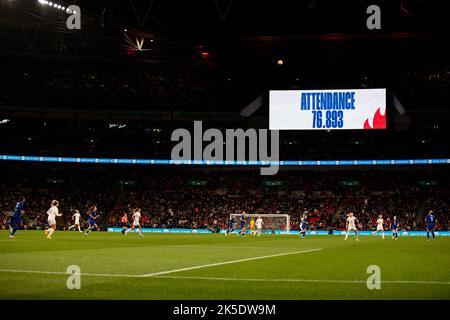 London, Großbritannien. 07. Oktober 2022. Die Teilnahme von 76.893 Teilnehmern wurde während des Freundschaftsspiels zwischen England und den USA im Wembley Stadium in London, England, angekündigt. (Liam Asman/SPP) Quelle: SPP Sport Press Photo. /Alamy Live News Stockfoto
