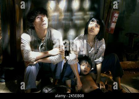 NGUYEN,CHAU,LING, DAS WUNDERSCHÖNE LAND, 2004 Stockfoto