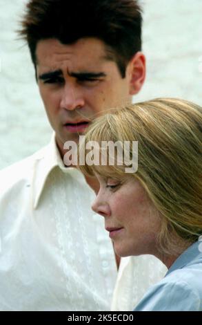 COLIN FARRELL, Sissy Spacek, EIN ZUHAUSE AM ENDE DER WELT, 2004 Stockfoto