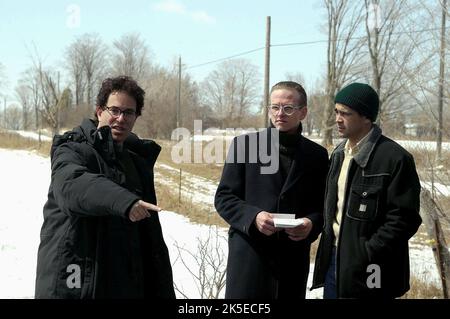 MICHAEL MAYER, DALLAS ROBERTS, COLIN FARRELL, EIN ZUHAUSE AM ENDE DER WELT, 2004 Stockfoto