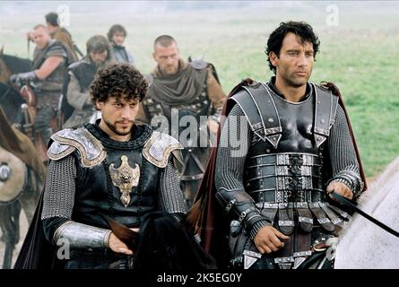 IOAN GRUFFUDD, Clive Owen, King Arthur, 2004 Stockfoto