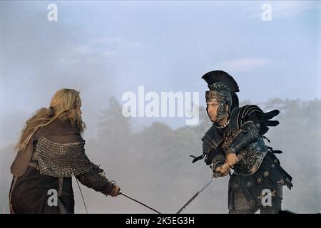 STELLAN SKARSGARD, Clive Owen, King Arthur, 2004 Stockfoto