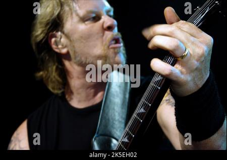 JAMES HETFIELD, METALLICA: EINE ART MONSTER, 2004 Stockfoto