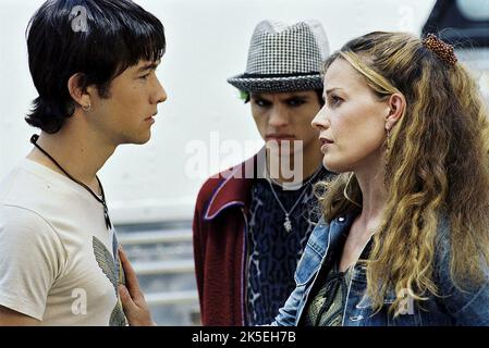 GORDON-LEVITT, LICON, SHUE, MYSTERICOUS SKIN, 2004 Stockfoto